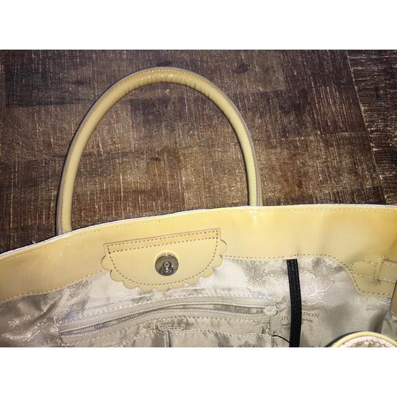 My Flat in London Brighton Miss Bond Bow Beige Quilted Large Handbag Purse MFIL - Picture 11 of 12